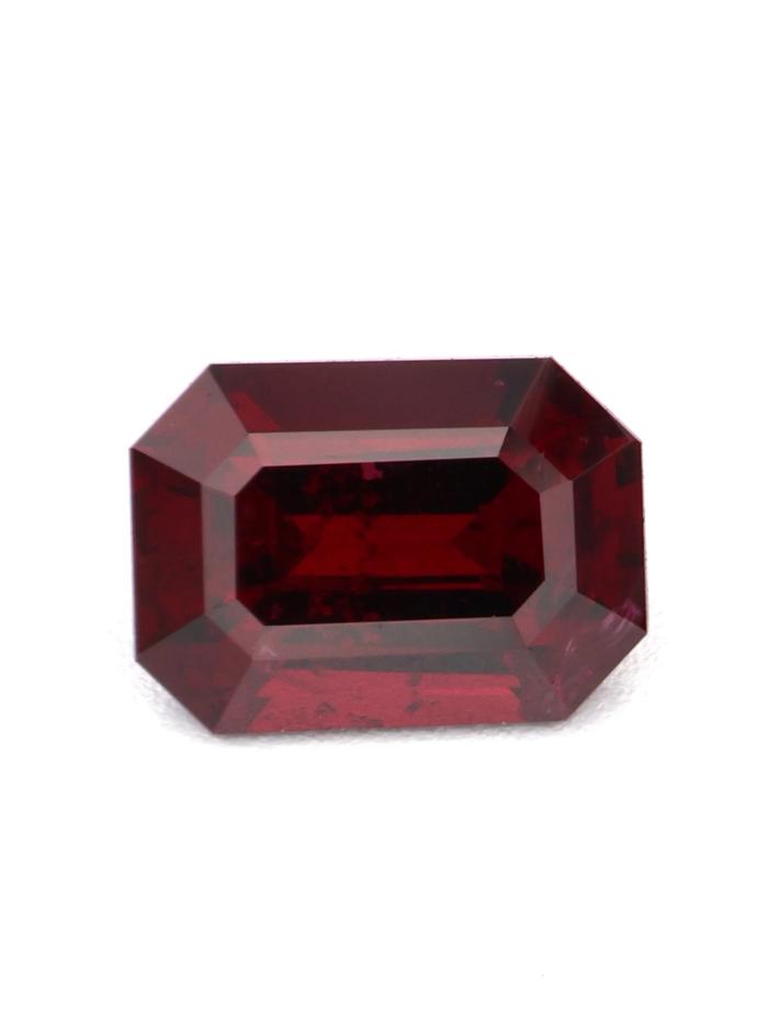 Nangi fine jewelry - red ruby gemstone in gold