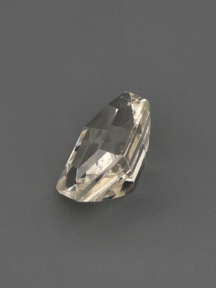 Nangi fine jewelry - champagne gemstone in gold