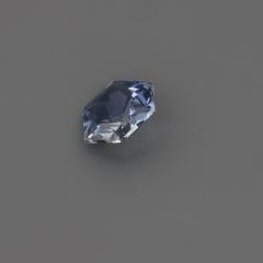 Nangi fine jewelry - blue gemstone in gold
