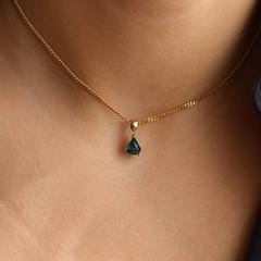 Nangi fine jewelry - blue sapphire pendant in yellow gold