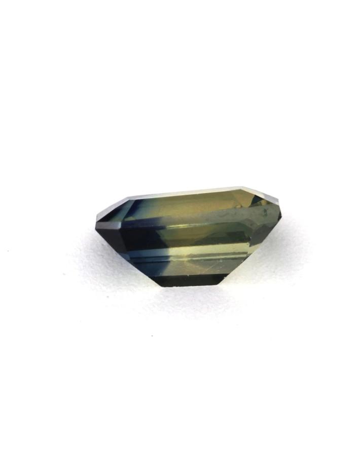 Nangi fine jewelry - yellow gemstone in gold