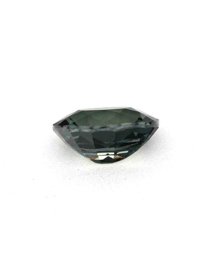 Nangi fine jewelry - green gemstone in gold