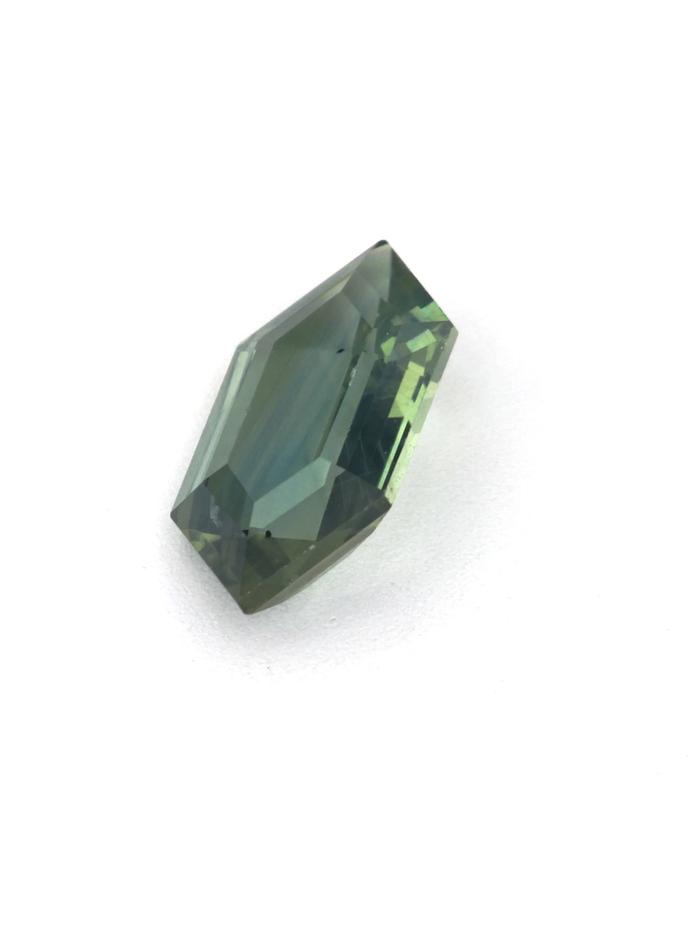 Nangi fine jewelry - green gemstone in gold