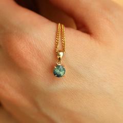 Nangi fine jewelry - teal / Peacock pendant in yellow gold