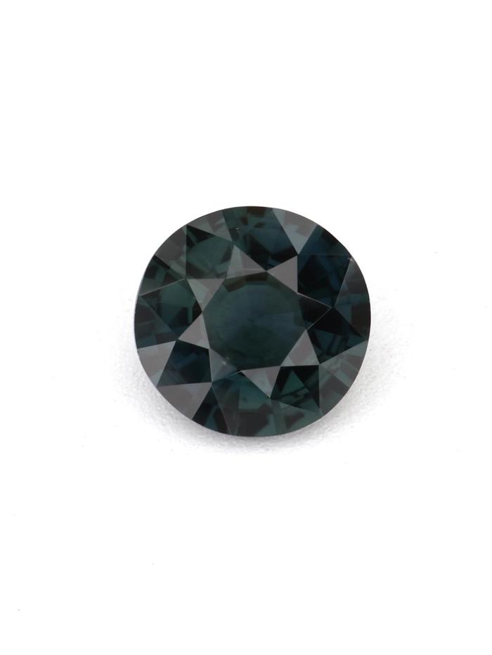 Nangi fine jewelry - green gemstone in gold