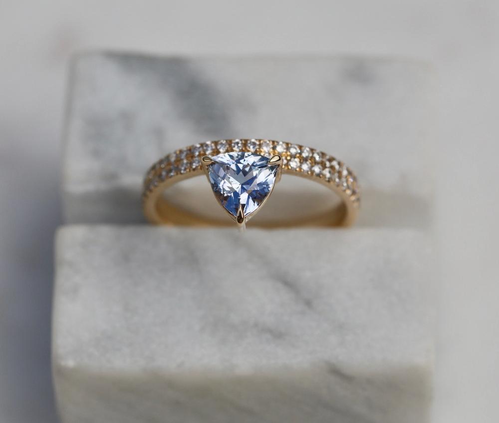 Nangi fine jewelry - blue ring i gull