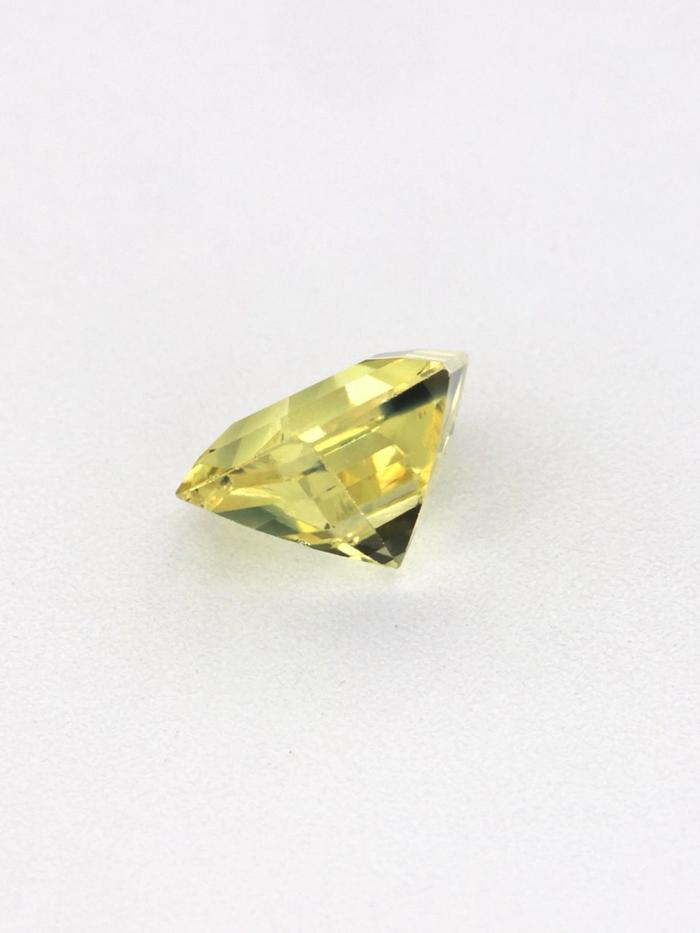 Nangi fine jewelry - yellow gemstone in gold