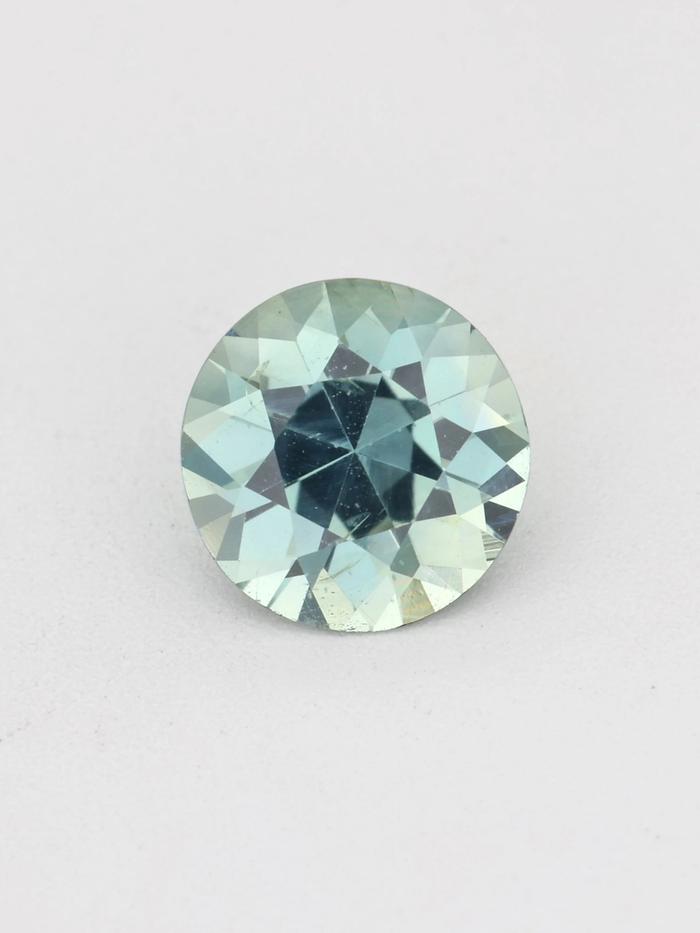 Nangi fine jewelry - green gemstone in gold