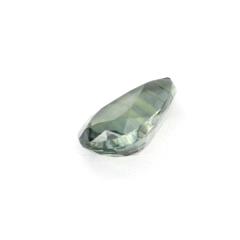 Nangi fine jewelry - green sapphire gemstone in gold