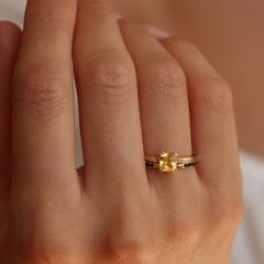 Nangi fine jewelry - black sapphire ring in yellow gold