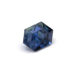 Nangi fine jewelry - blue gemstone in gold