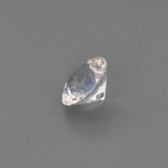 Nangi fine jewelry - white gemstone in gold