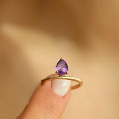 Nangi fine jewelry - purple amethyst ring in yellow gold