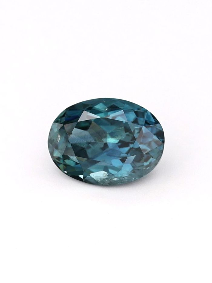 Nangi fine jewelry - blue sapphire gemstone in gold