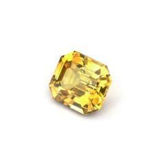 Nangi fine jewelry - yellow gemstone in gold