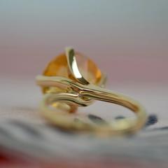 Nangi fine jewelry - yellow citrine ring in yellow gold
