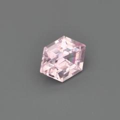 Nangi fine jewelry - pink gemstone in gold