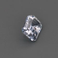 Nangi fine jewelry - blue gemstone in gold