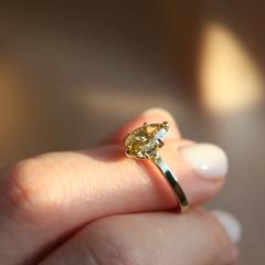 Nangi fine jewelry - champagne lab-grown diamond ring in yellow gold