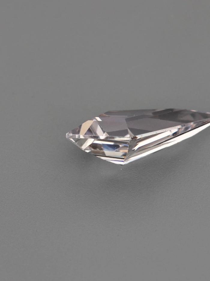 Nangi fine jewelry - champagne gemstone in gold