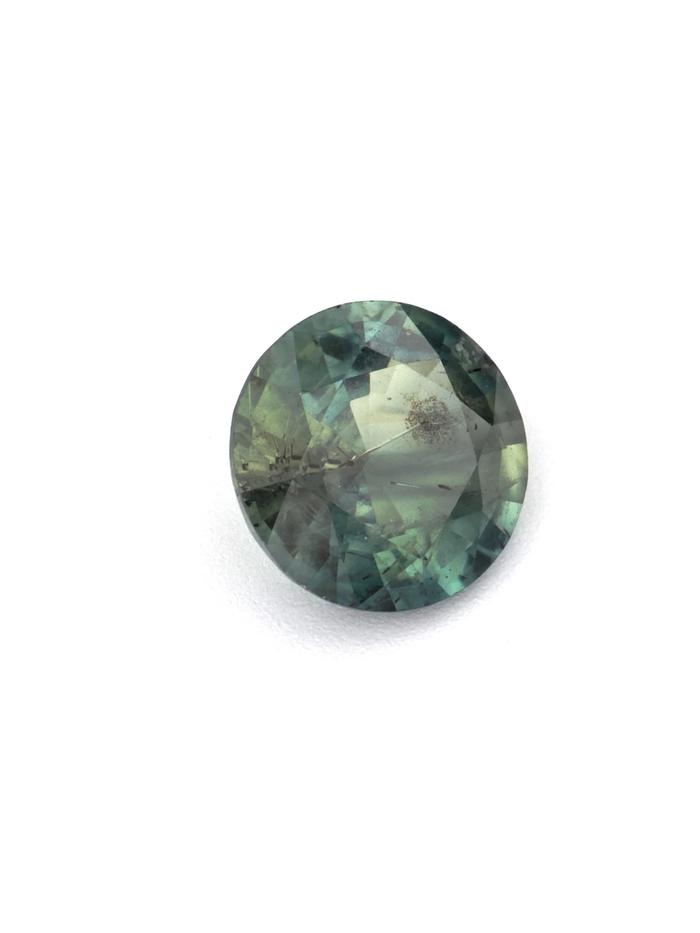 Nangi fine jewelry - green gemstone in gold