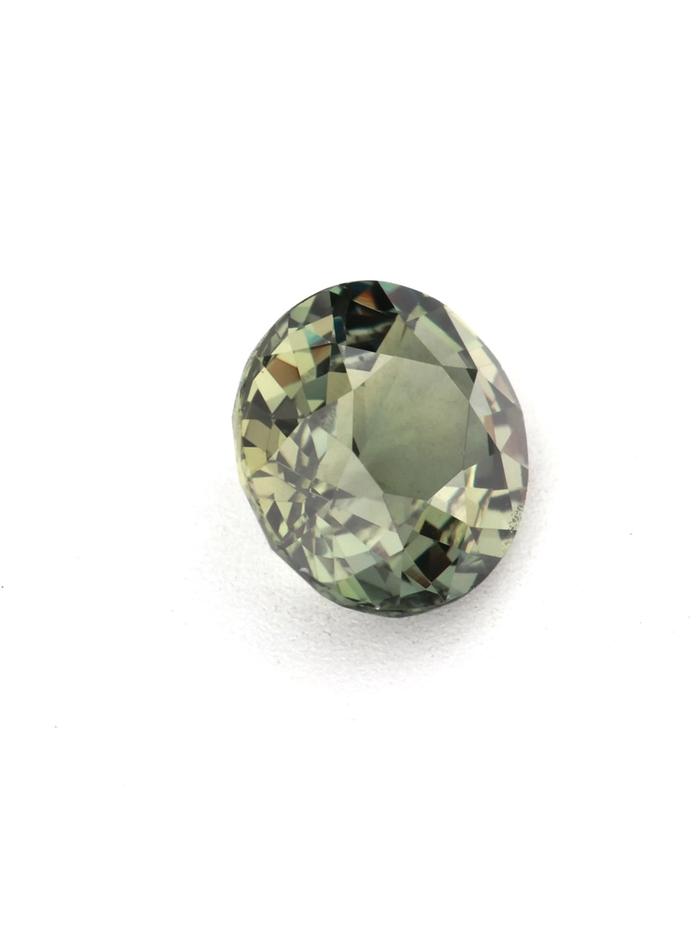 Nangi fine jewelry - green gemstone in gold
