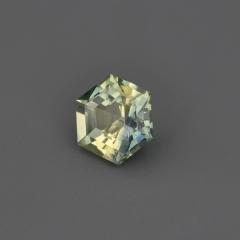 Nangi fine jewelry - green gemstone in gold