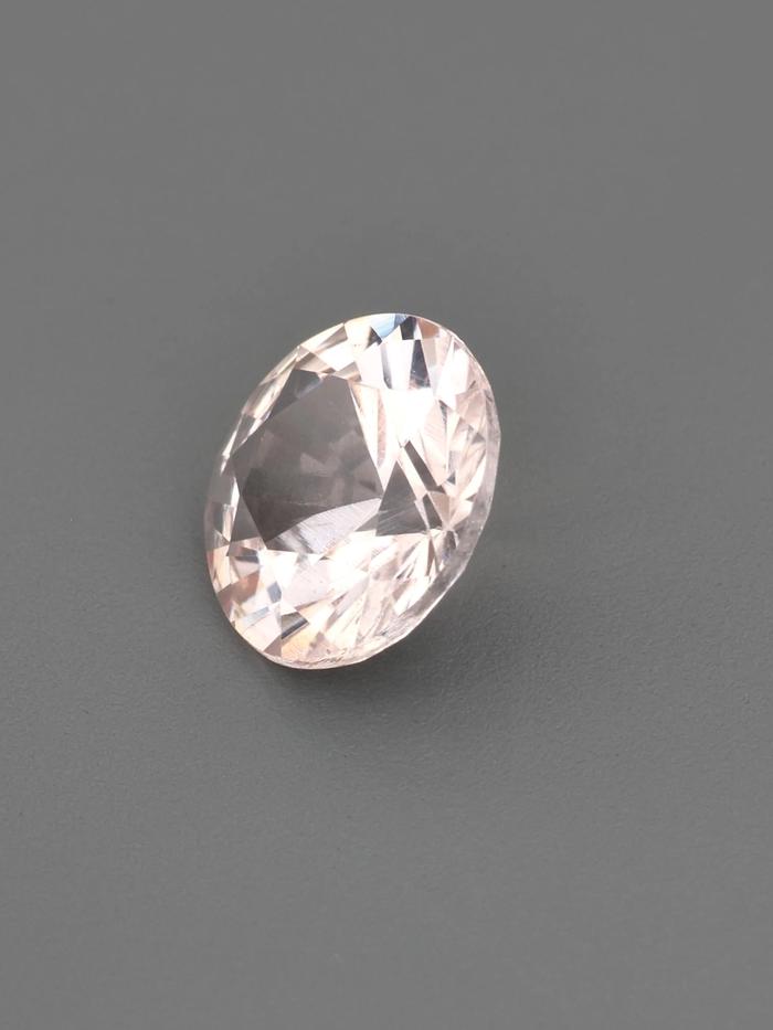 Nangi fine jewelry - champagne gemstone in gold