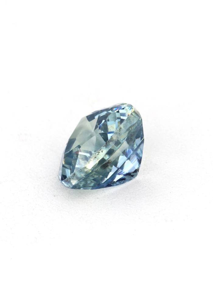 Nangi fine jewelry - blue gemstone in gold