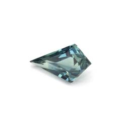 Nangi fine jewelry - green sapphire gemstone in gold