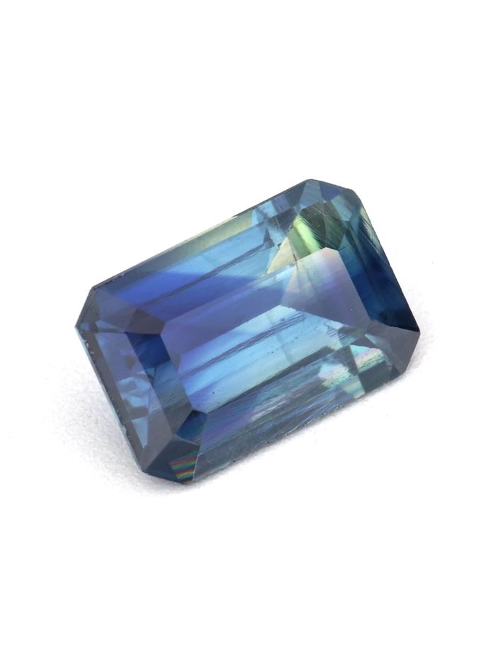Nangi fine jewelry - blue gemstone in gold