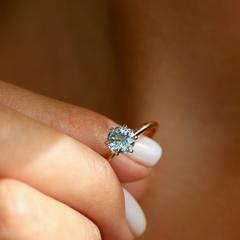 Nangi fine jewelry - grey ring in yellow gold