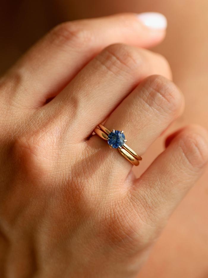 Nangi fine jewelry - teal / Peacock ring in yellow gold