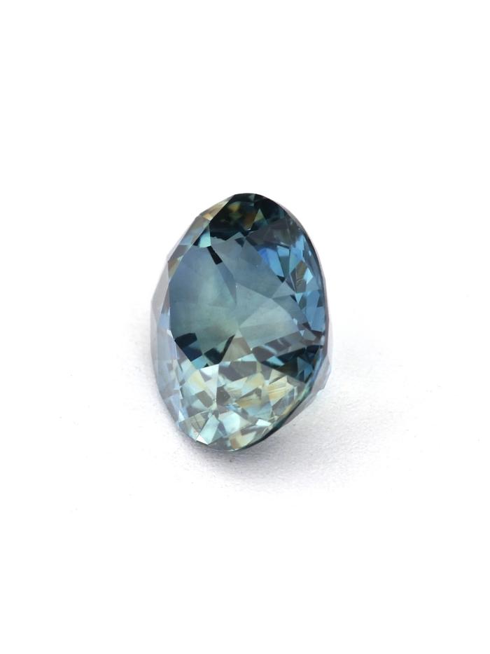Nangi fine jewelry - teal / Peacock sapphire gemstone in gold
