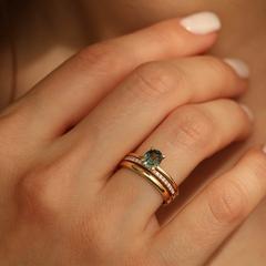 Nangi fine jewelry - teal / Peacock ring in yellow gold