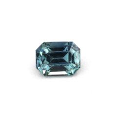 Nangi fine jewelry - teal / Peacock sapphire gemstone in gold