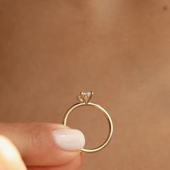 Nangi fine jewelry - white ring in gold