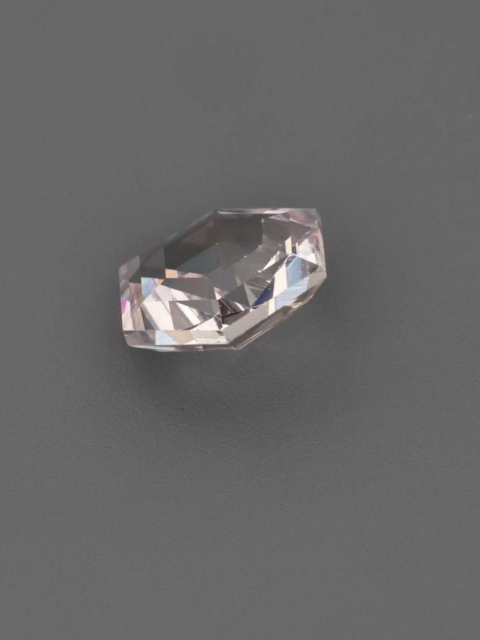 Nangi fine jewelry - champagne gemstone in gold