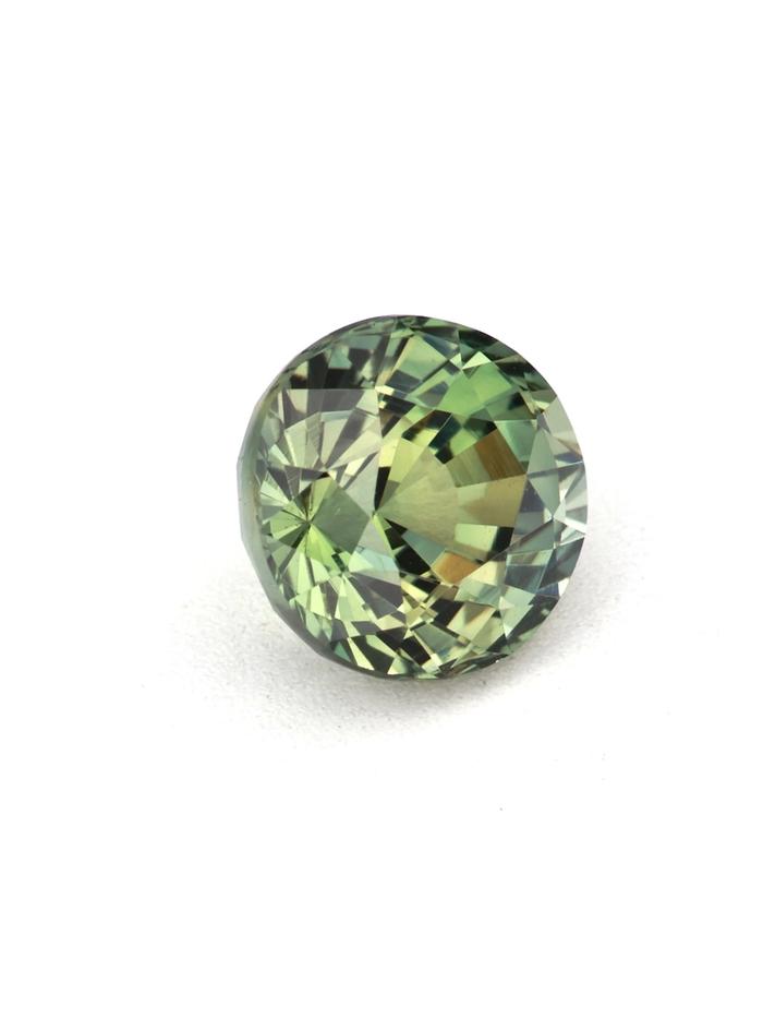 Nangi fine jewelry - green gemstone in gold