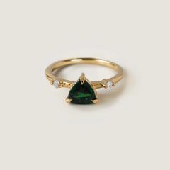 Nangi fine jewelry - green garnet ring in yellow gold