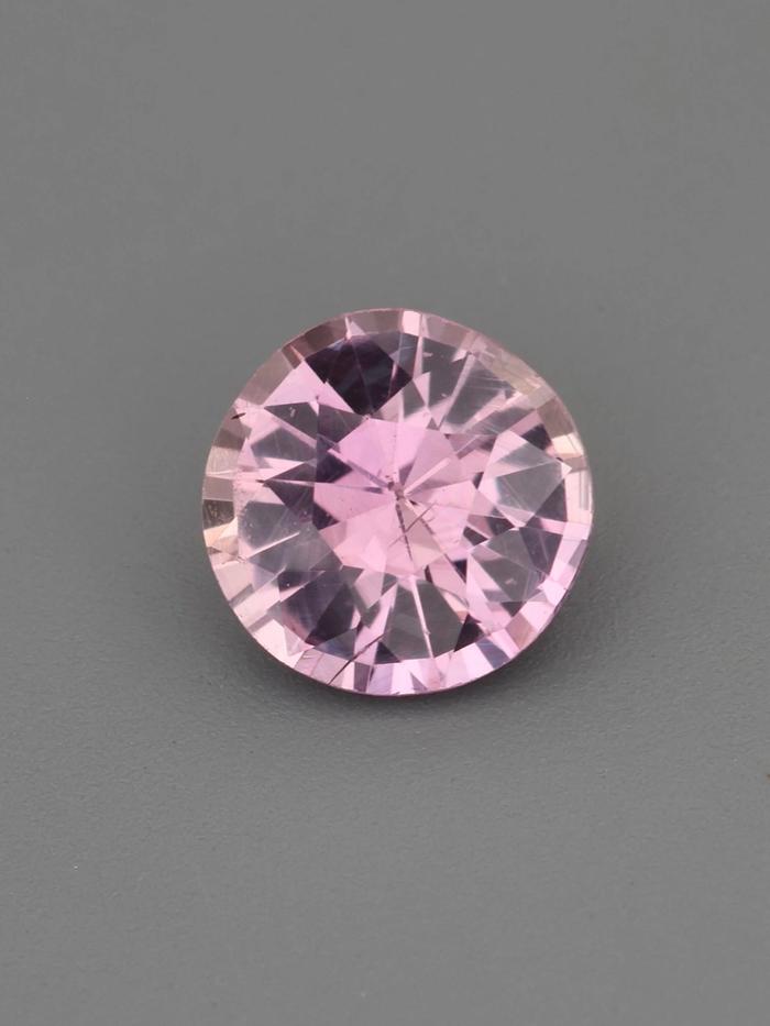 Nangi fine jewelry - pink gemstone in gold