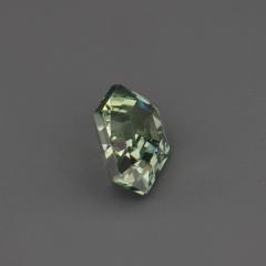 Nangi fine jewelry - green gemstone in gold