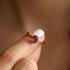 Nangi fine jewelry - pink ring in yellow gold