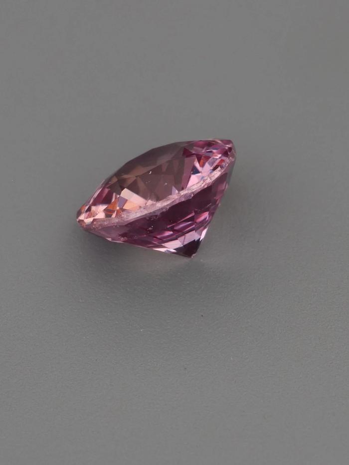 Nangi fine jewelry - pink gemstone in gold