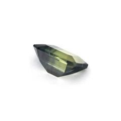 Nangi fine jewelry - green gemstone in gold