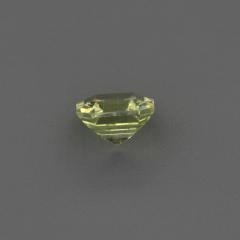Nangi fine jewelry - green gemstone in gold