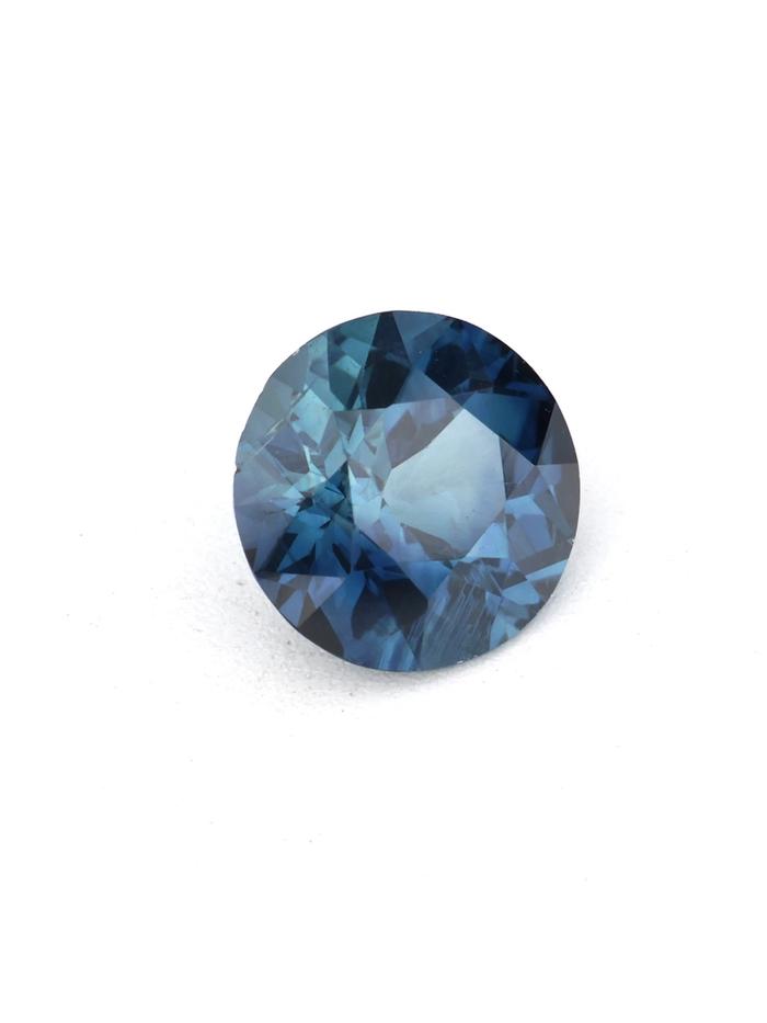 Nangi fine jewelry - blue sapphire gemstone in gold