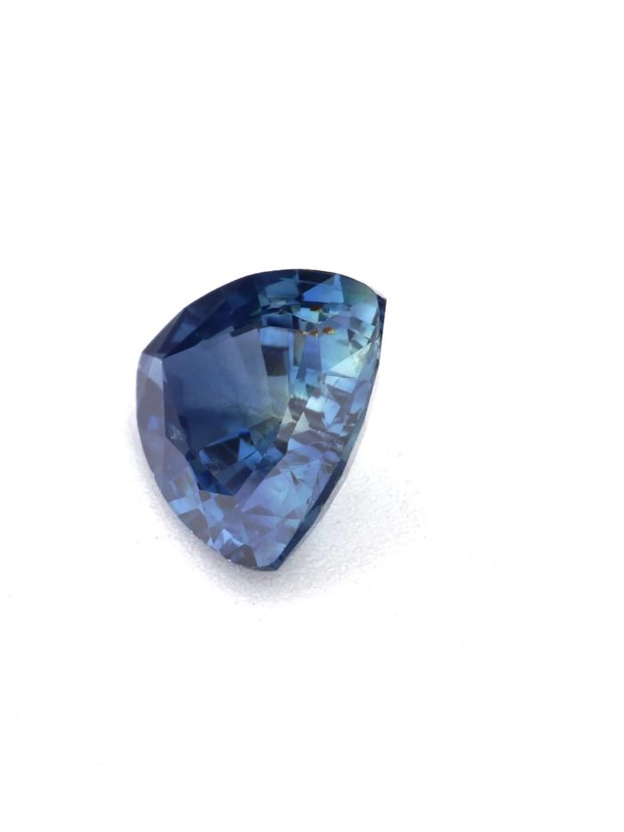 Nangi fine jewelry - teal / Peacock gemstone in gold