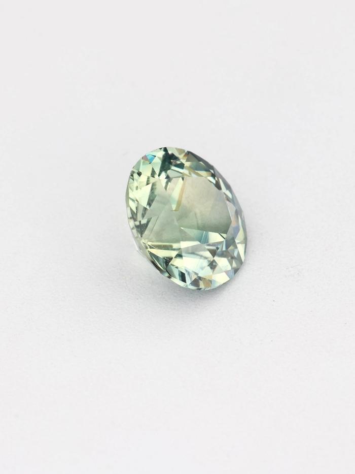 Nangi fine jewelry - green gemstone in gold
