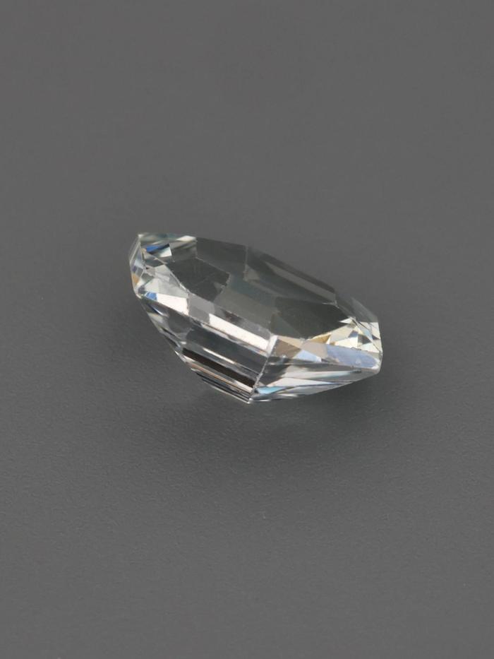 Nangi fine jewelry - champagne gemstone in gold
